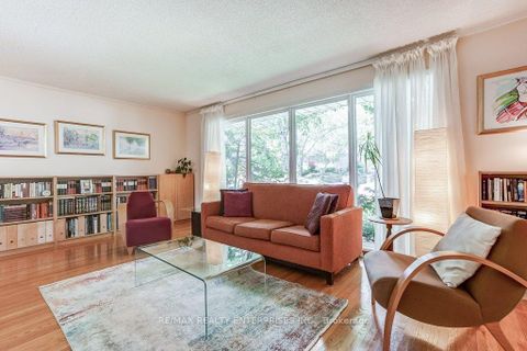 Photo 3 at 1231 Kingsmead Crescent, FA Falgarwood, Oakville