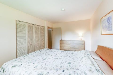 Photo 19 at 1231 Kingsmead Crescent, FA Falgarwood, Oakville