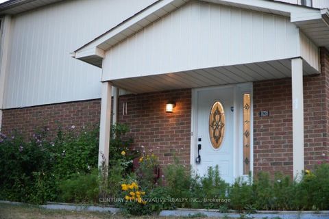 Photo 3 at 1 - 34 Dundalk Drive, Dorset Park, Toronto