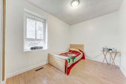 Photo 22 at 1 - 34 Dundalk Drive, Dorset Park, Toronto