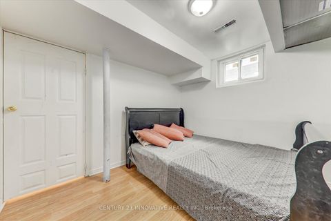 Photo 31 at 1 - 34 Dundalk Drive, Dorset Park, Toronto