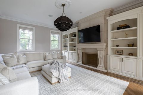Photo 9 at 140 Chartwell Road, OO Old Oakville, Oakville