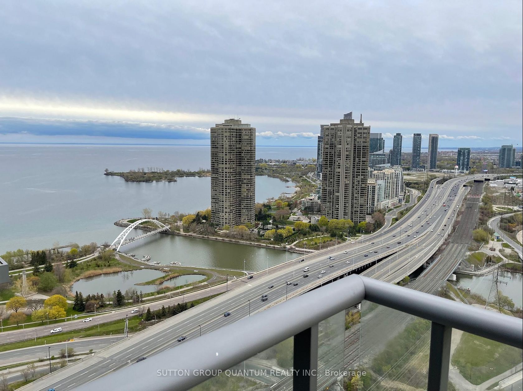 3509 - 105 The Queensway Avenue, Swansea, Toronto 