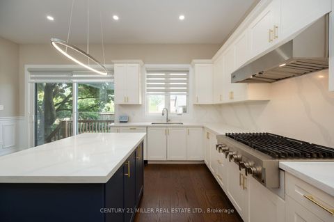 Photo 7 at 185 Burloak Drive, BR Bronte, Oakville