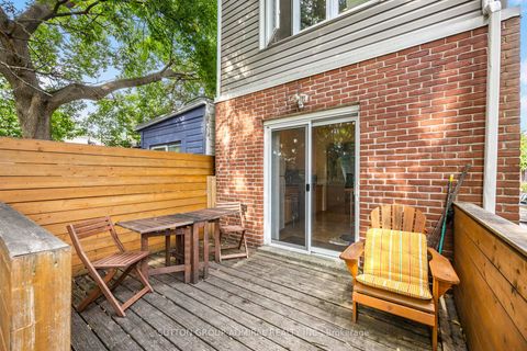 Photo 21 at 30 Everett Crescent, Lumsden, Toronto