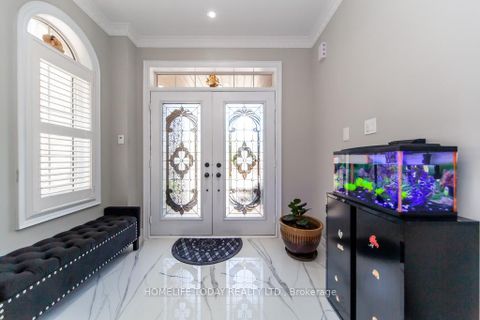 Photo 3 at 238 Wardlaw Place, Vellore Village, Vaughan