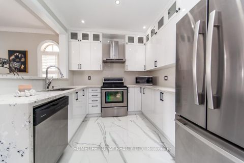 Photo 15 at 238 Wardlaw Place, Vellore Village, Vaughan