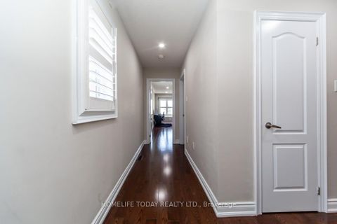 Photo 21 at 238 Wardlaw Place, Vellore Village, Vaughan