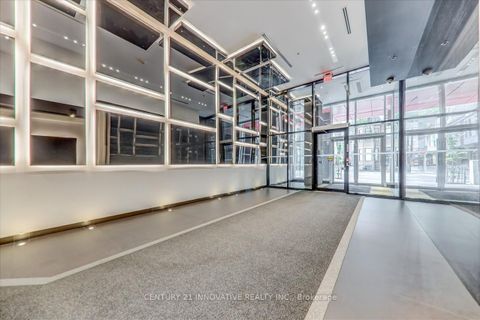 Photo 2 at 1711 - 318 Richmond Street W, Waterfront Communities C1, Toronto