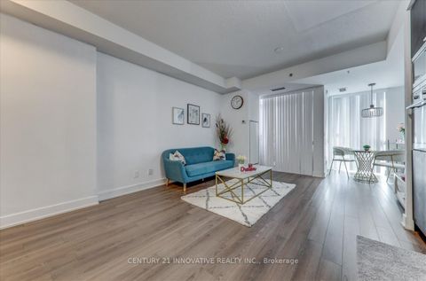Photo 9 at 1711 - 318 Richmond Street W, Waterfront Communities C1, Toronto