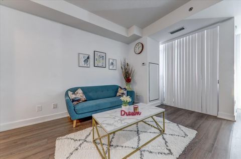 Photo 11 at 1711 - 318 Richmond Street W, Waterfront Communities C1, Toronto Photo 11 at 1711 - 318 Richmond Street W, Waterfront Communities C1, Toronto