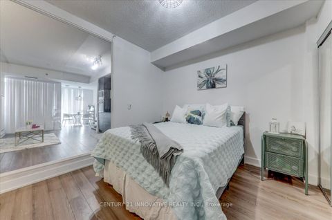 Photo 17 at 1711 - 318 Richmond Street W, Waterfront Communities C1, Toronto