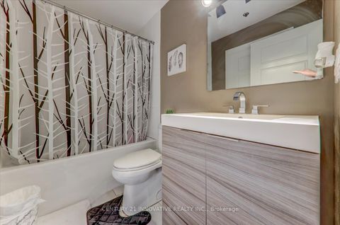 Photo 19 at 1711 - 318 Richmond Street W, Waterfront Communities C1, Toronto