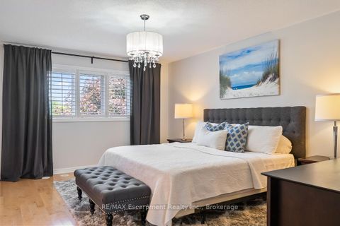 Photo 12 at 2357 WOODFIELD Road, RO River Oaks, Oakville