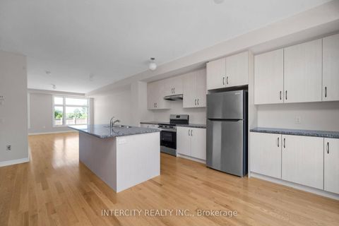 Photo 7 at 29 Drainie Street, Elder Mills, Vaughan Photo 7 at 29 Drainie Street, Elder Mills, Vaughan