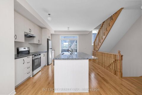 Photo 9 at 29 Drainie Street, Elder Mills, Vaughan