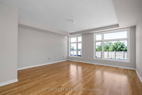Photo 10 at 29 Drainie Street, Elder Mills, Vaughan