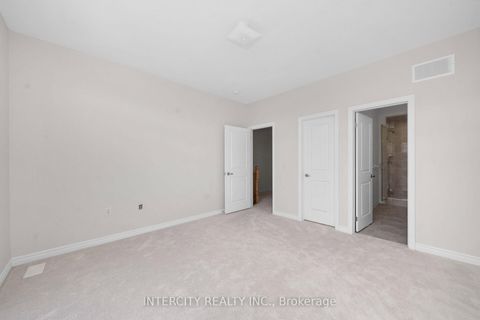Photo 16 at 29 Drainie Street, Elder Mills, Vaughan