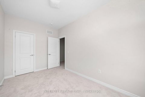 Photo 19 at 29 Drainie Street, Elder Mills, Vaughan