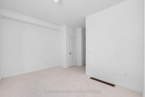 Photo 5 at 8 Radisson Street, Elder Mills, Vaughan