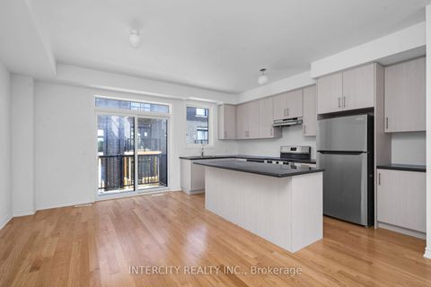 Photo 6 at 8 Radisson Street, Elder Mills, Vaughan