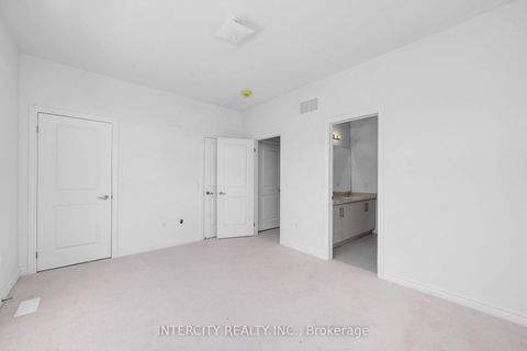 Photo 15 at 8 Radisson Street, Elder Mills, Vaughan