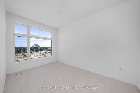 Photo 20 at 8 Radisson Street, Elder Mills, Vaughan
