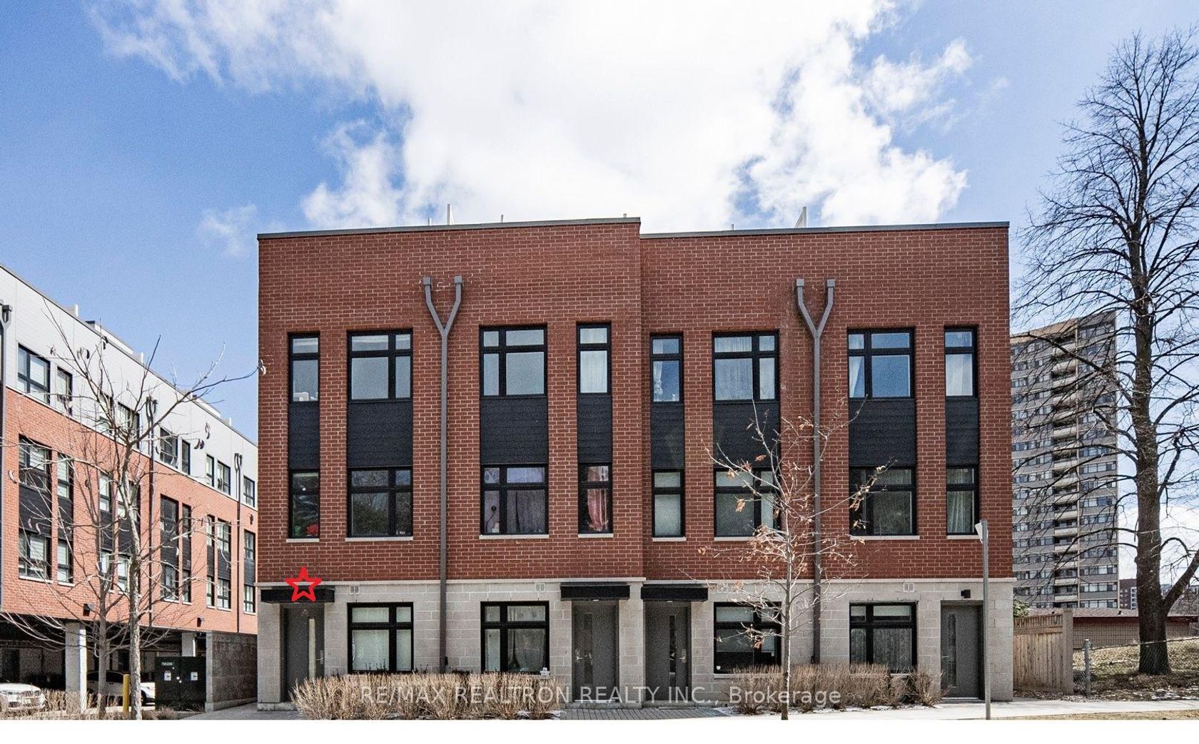 131 - 20 Echo Point, L'Amoreaux, Toronto  by Loree Meneguzzi Real Estate 131 - 20 Echo Point, L'Amoreaux, Toronto