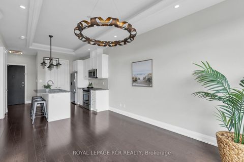 Photo 16 at 409 - 15277 Yonge Street, Aurora Village, Aurora