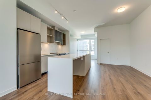 Photo 12 at 3049 Trailside Drive, GO Glenorchy, Oakville