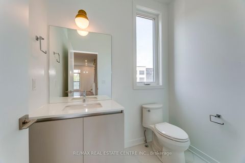 Photo 22 at 3049 Trailside Drive, GO Glenorchy, Oakville