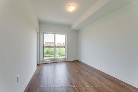 Photo 24 at 3049 Trailside Drive, GO Glenorchy, Oakville