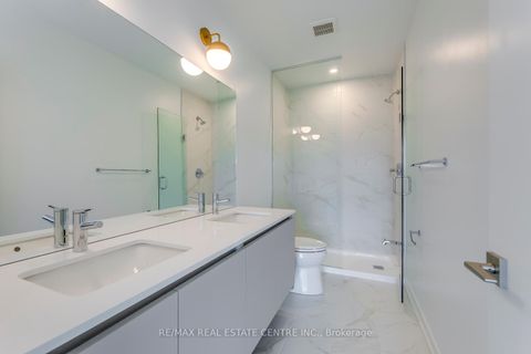 Photo 31 at 3049 Trailside Drive, GO Glenorchy, Oakville