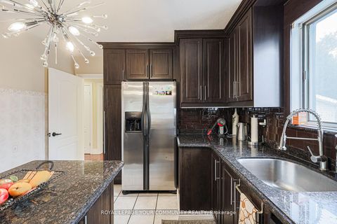 Photo 13 at 52 Princeway Drive, Maryvale, Toronto