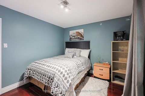 Photo 15 at 52 Princeway Drive, Maryvale, Toronto