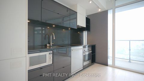 Photo 4 at 1505 - 125 Peter Street, Waterfront Communities C1, Toronto