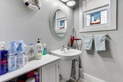 Photo 33 at 145 Wesley Street, College Manor, Newmarket