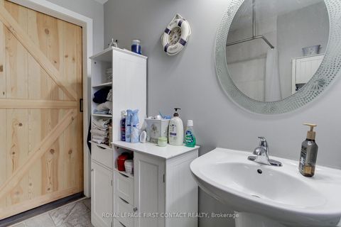 Photo 35 at 145 Wesley Street, College Manor, Newmarket