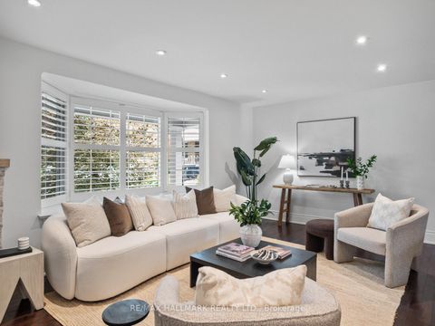 Photo 5 at 7 Haregate Court, Richview, Toronto