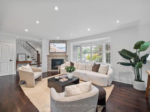 Photo 6 at 7 Haregate Court, Richview, Toronto