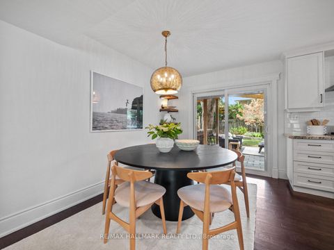Photo 18 at 7 Haregate Court, Richview, Toronto