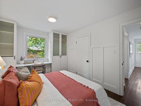 Photo 21 at 7 Haregate Court, Richview, Toronto