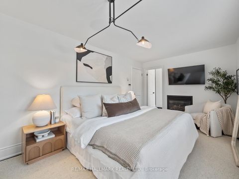Photo 26 at 7 Haregate Court, Richview, Toronto
