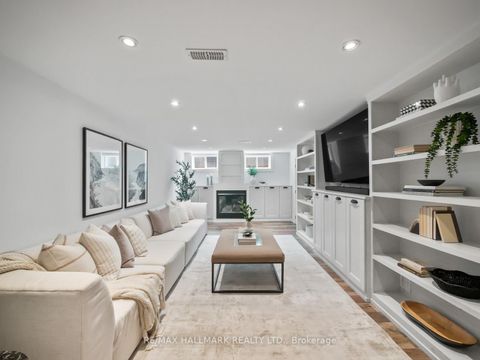 Photo 31 at 7 Haregate Court, Richview, Toronto