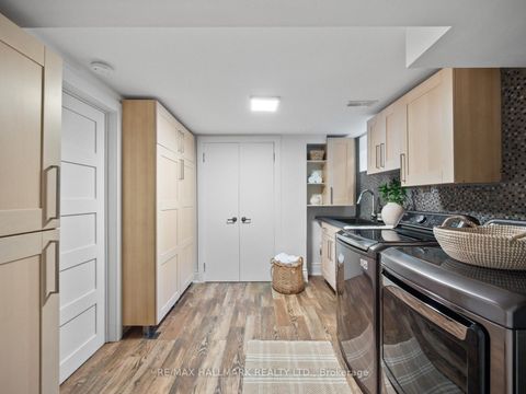 Photo 35 at 7 Haregate Court, Richview, Toronto