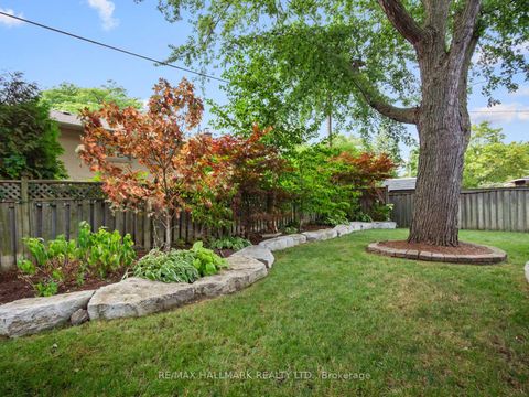 Photo 43 at 7 Haregate Court, Richview, Toronto