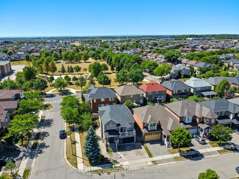Photo 2 at 90 Genoa Road, Vellore Village, Vaughan