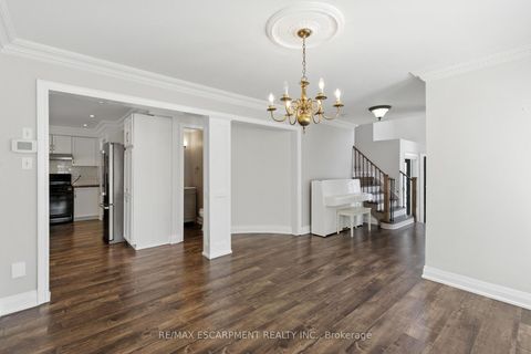 Photo 7 at 90 Genoa Road, Vellore Village, Vaughan