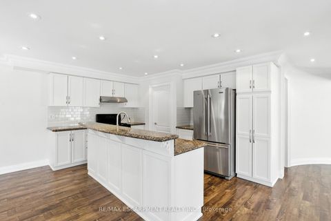 Photo 10 at 90 Genoa Road, Vellore Village, Vaughan