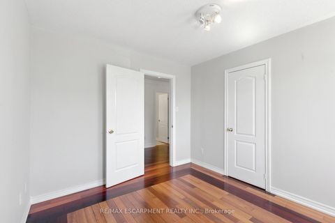 Photo 26 at 90 Genoa Road, Vellore Village, Vaughan